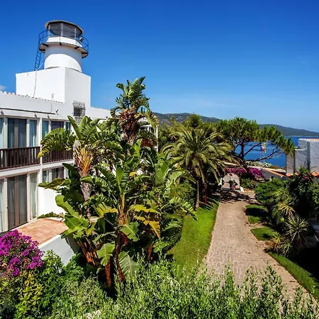 El Faro & Отель